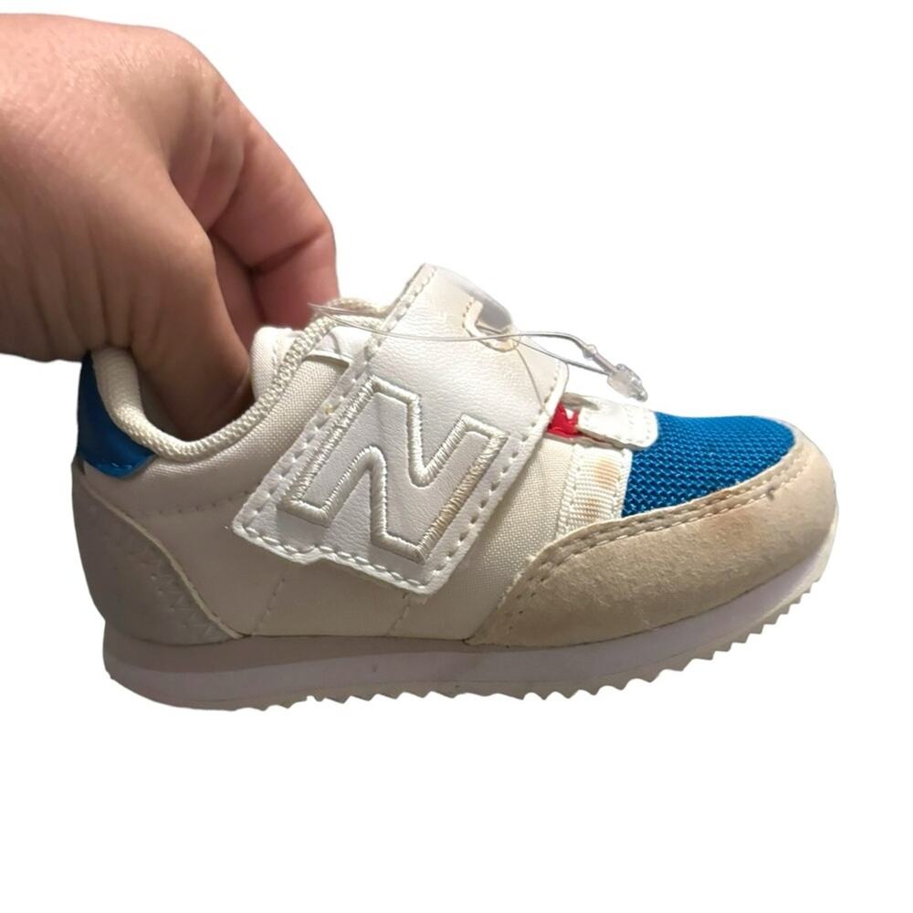 New Balance Unisex-Child 720 Midsole Hook and Loop Sneaker